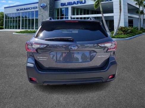 Used 2025 Subaru Outback Premium image 6
