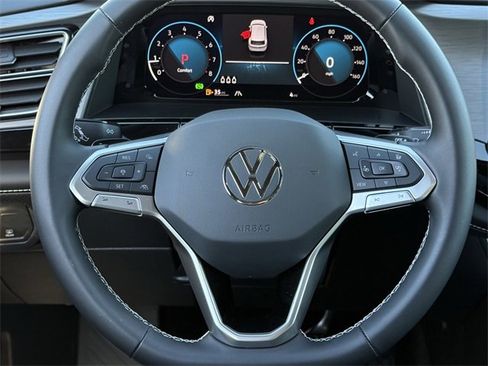 New 2026 Volkswagen Atlas Cross Sport SE image 10