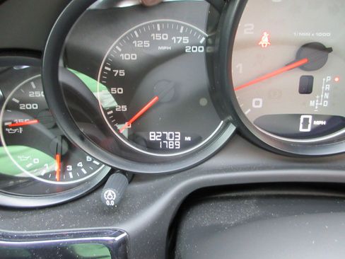 Used 2013 Porsche Panamera S image 4