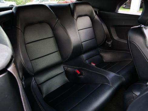 Used 2016 Ford Mustang GT Premium RWD image 40