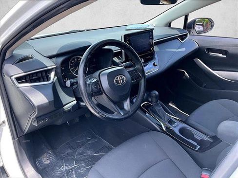 Used 2021 Toyota Corolla LE FWD image 14