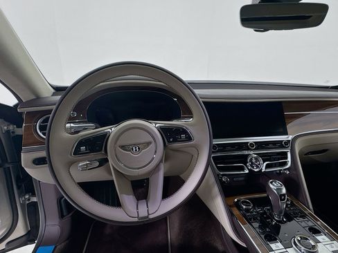 New 2026 Bentley Flying Spur Plug-In Hybrid image 11