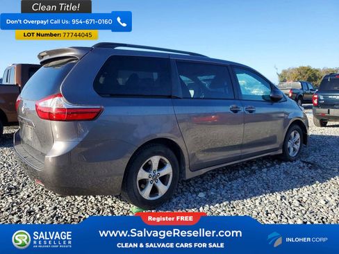 Used 2018 Toyota Sienna LE FWD image 4
