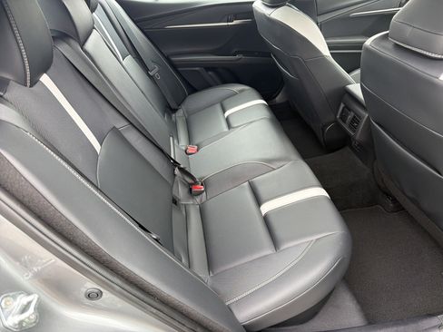 Certified 2025 Toyota Camry SE FWD image 27