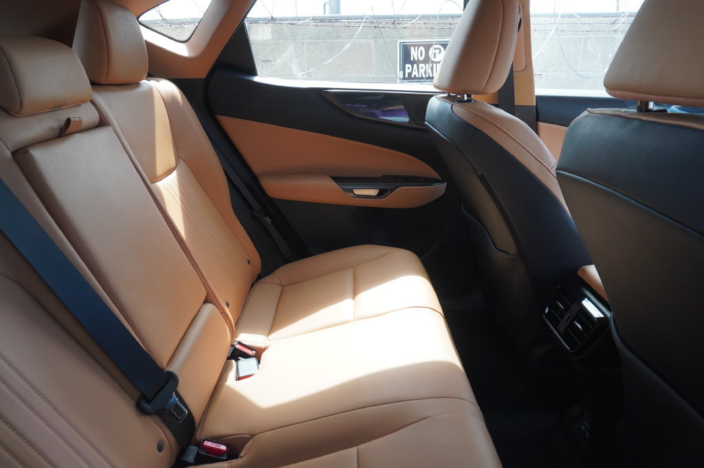 Used 2024 Lexus NX 350 AWD w/ Vision Package image 7