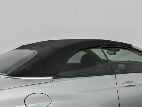 Used 2014 Mercedes-Benz E 550 Cabriolet image 35