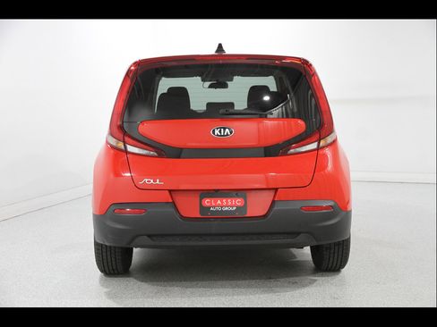 Used 2020 Kia Soul LX FWD image 18