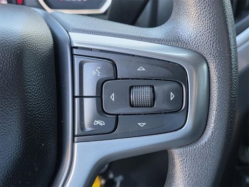 Used 2023 Chevrolet Silverado 2500 Custom w/ Custom Value Package image 21