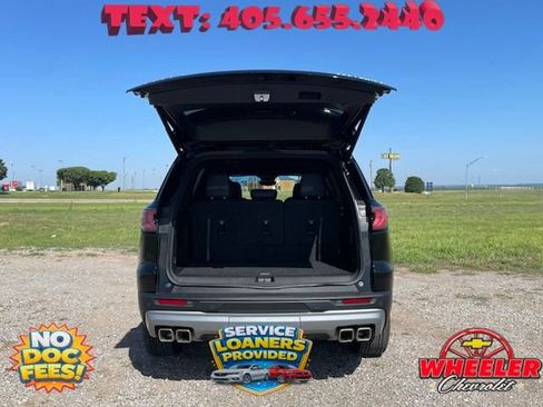 Used 2026 GMC Acadia Elevation w/ Elevation Premium Package FWD image 7