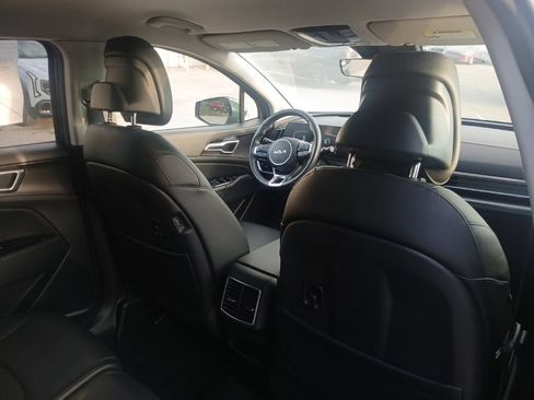 Used 2024 Kia Sportage EX AWD/4WD image 16