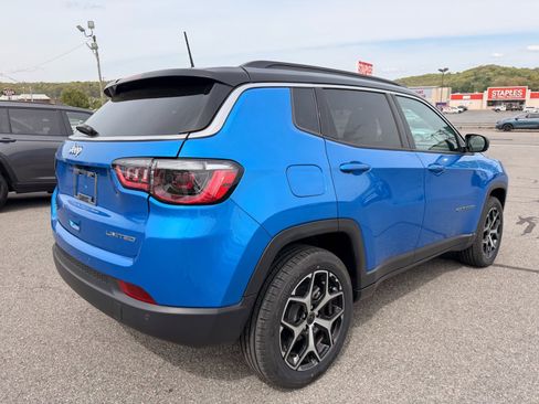 Used 2025 Jeep Compass Limited AWD/4WD image 6