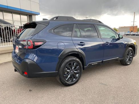 Used 2025 Subaru Outback Onyx Edition XT AWD/4WD image 5