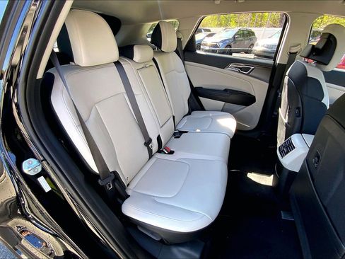 Used 2023 Kia Sportage EX FWD image 28