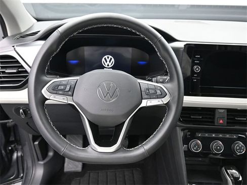 Certified 2025 Volkswagen Taos S image 15