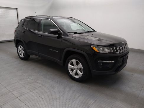 Used 2019 Jeep Compass Latitude w/ Popular Equipment Group AWD/4WD image 11