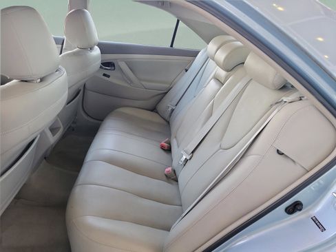 Used 2009 Toyota Camry LE image 26