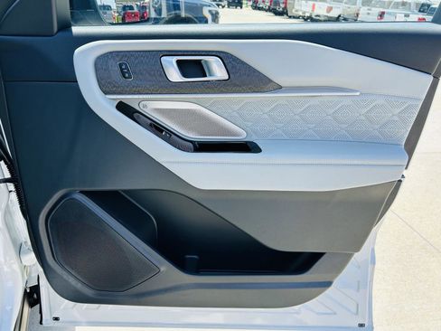 New 2026 Ford Explorer Platinum AWD/4WD image 42