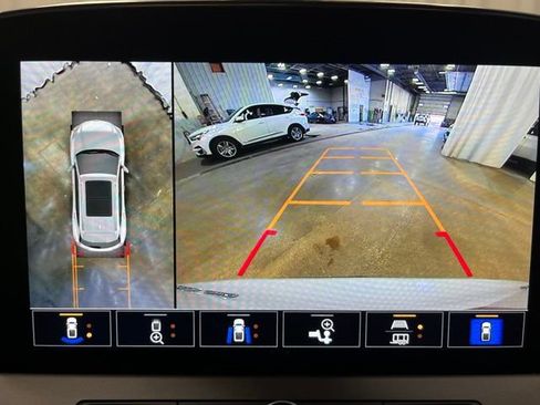 Used 2023 Chevrolet Blazer Premier w/ Driver Confidence II Package AWD/4WD image 24
