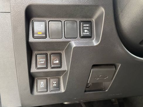 Used 2023 Nissan Frontier PRO-4X w/ Pro Convenience Package AWD/4WD image 33