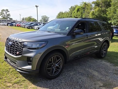 Used 2026 Ford Explorer ST w/ Sun And Sound Package RWD image 4