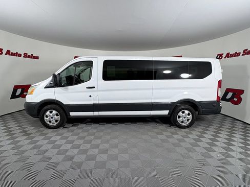 Used 2017 Ford Transit 350 XLT RWD image 3