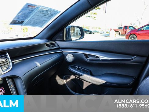 Used 2024 INFINITI QX55 Essential image 39