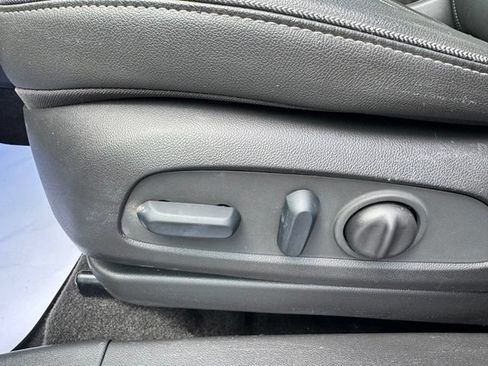 Used 2023 Buick Encore GX Essence w/ Experience Buick Package FWD image 20