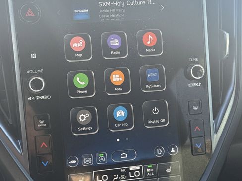 Used 2025 Subaru Forester Limited image 27