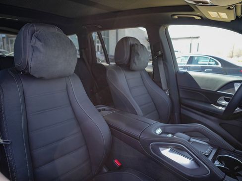 New 2026 Mercedes-Benz GLS 450 4MATIC image 25