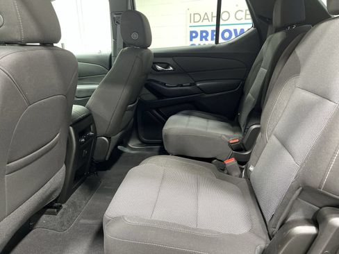 Used 2023 Chevrolet Traverse LT FWD image 21