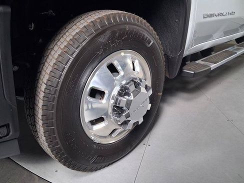 New 2026 GMC Sierra 3500 Denali w/ Denali Reserve Package AWD/4WD image 9
