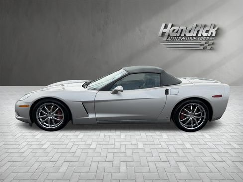 Used 2008 Chevrolet Corvette Convertible w/ Preferred Equipment Group RWD image 7