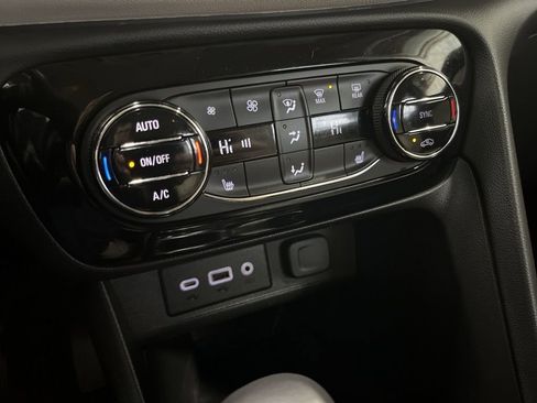 Used 2023 Buick Encore GX Select FWD image 14
