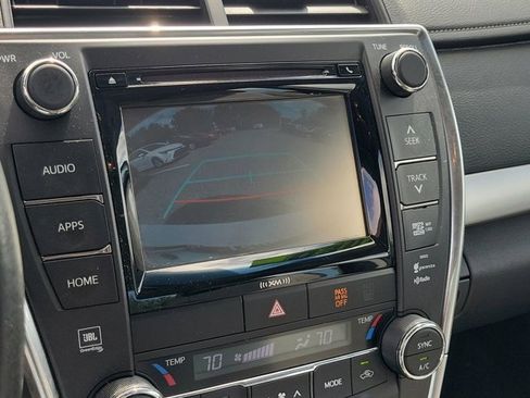 Used 2017 Toyota Camry XSE image 21