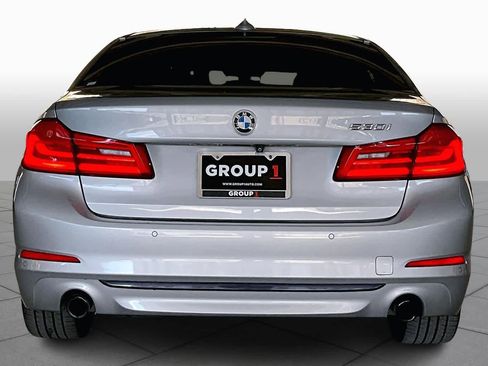 Used 2018 BMW 530i image 4