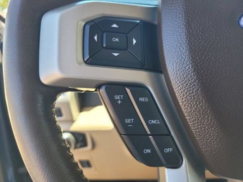 Certified 2018 Ford F150 Lariat RWD image 27