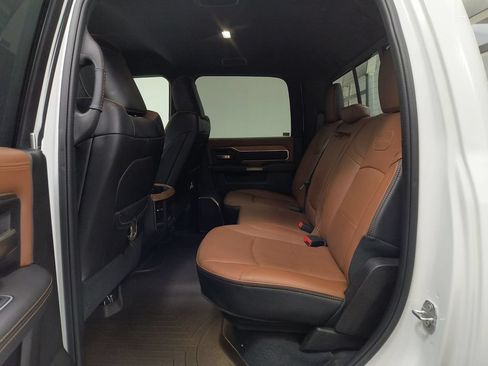 Used 2022 RAM 3500 Limited AWD/4WD image 22