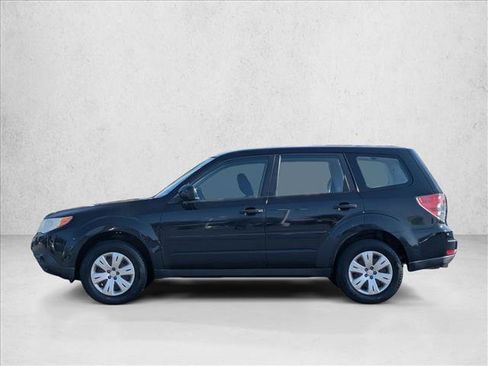 Used 2010 Subaru Forester 2.5X AWD/4WD image 9