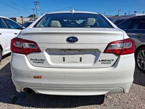 Used 2016 Subaru Legacy 2.5i Premium AWD/4WD image 5