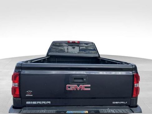 Used 2016 GMC Sierra 2500 Denali w/ Duramax Plus Package AWD/4WD image 9