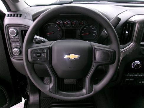 Used 2026 Chevrolet Silverado 2500 Custom w/ Custom Value Package AWD/4WD image 6