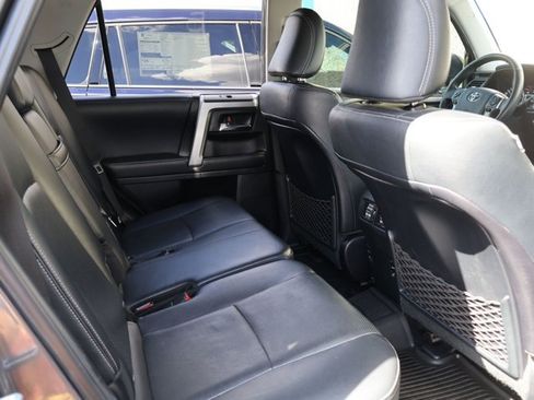 Used 2017 Toyota 4Runner Limited AWD/4WD image 27