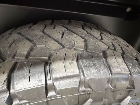 Used 2011 RAM 1500 ST w/ ST Popular Equipment Group RWD image 9