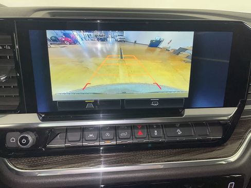 Used 2024 Chevrolet Silverado 1500 LT AWD/4WD image 19