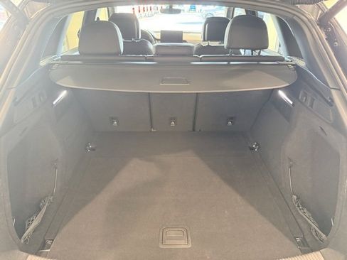 Used 2024 Audi Q5 2.0T Premium w/ Summer of Audi Package image 8