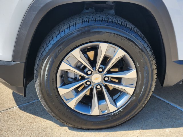 Used 2026 Chevrolet Equinox LT FWD image 17