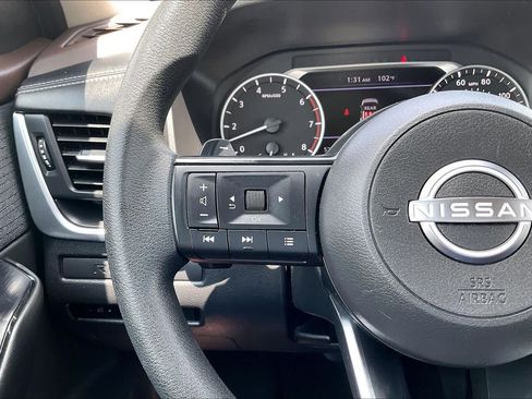 Used 2023 Nissan Rogue S FWD image 22