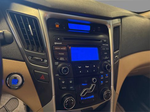 Used 2012 Hyundai Sonata Hybrid FWD image 16