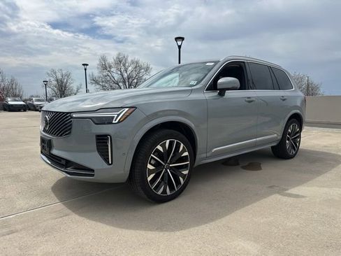 New 2026 Volvo XC90 B6 Ultra w/ Protection Package image 3