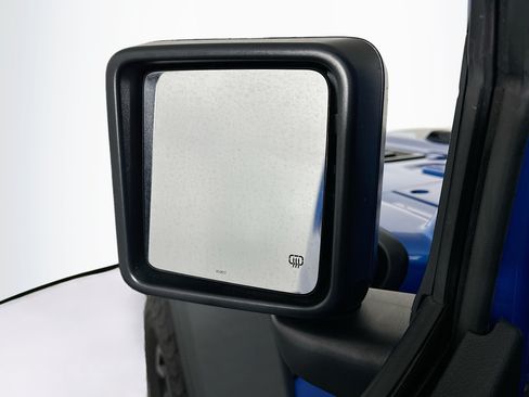 Used 2024 Jeep Wrangler Unlimited Rubicon 4xe AWD/4WD image 16